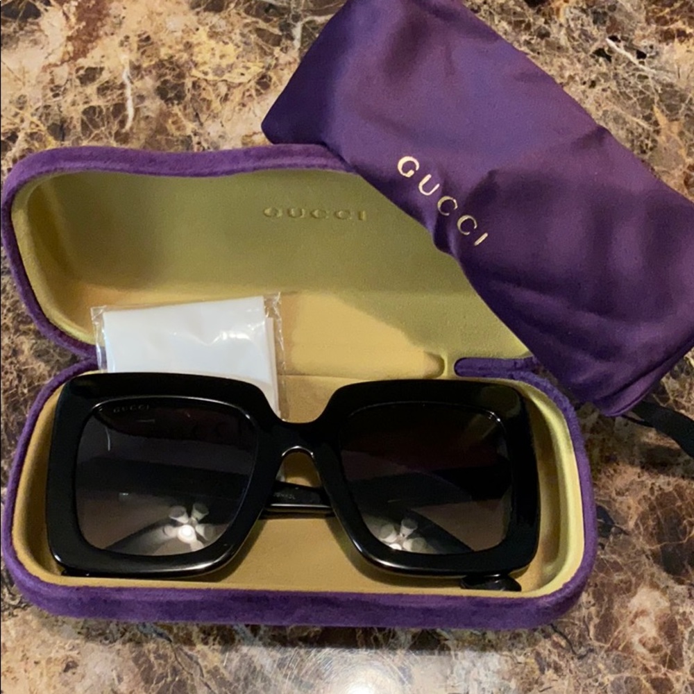 Large Gucci sunglasses